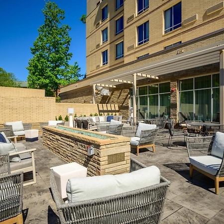 Courtyard By Marriott Raleigh Cary Crossroads Hotel Exterior foto