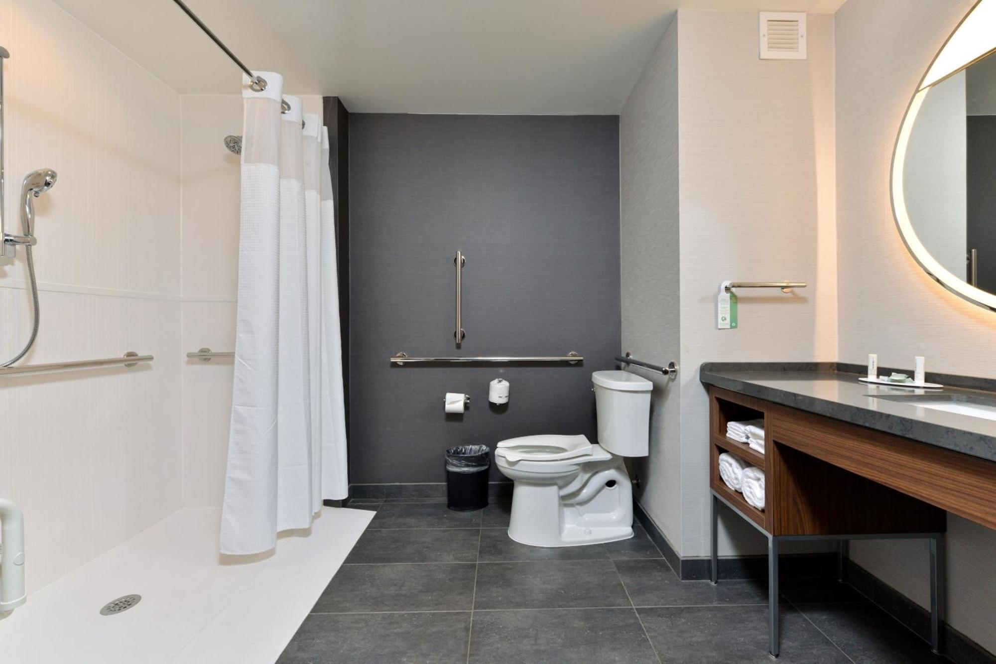 Courtyard By Marriott Raleigh Cary Crossroads Hotel Exterior foto